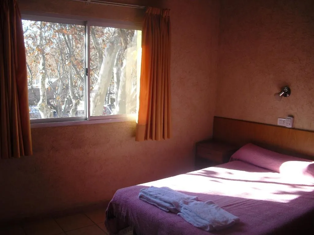 Hotel Central Mendoza 0*,